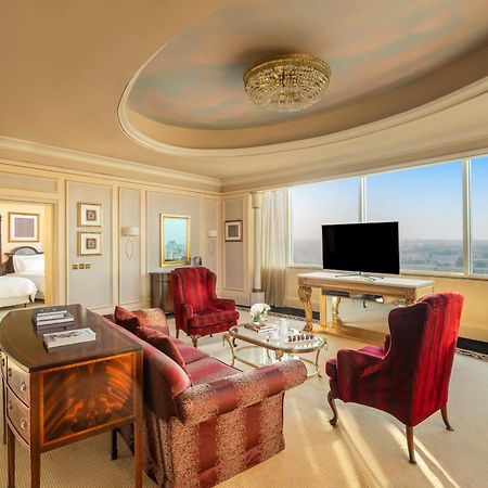 Mövenpick Hotel Al Khobar Exteriör bild A suite at the Atlantis The Royal