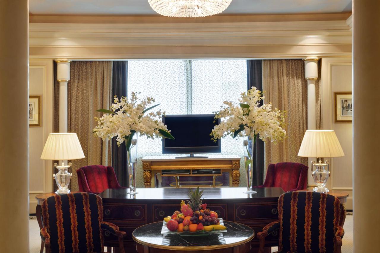 Mövenpick Hotel Al Khobar Exteriör bild A living room at the Mandarin Oriental, Bangkok