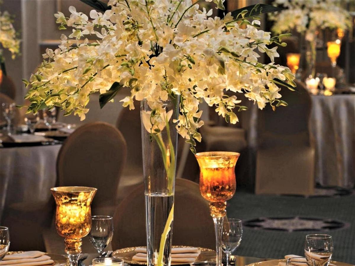 Mövenpick Hotel Al Khobar Exteriör bild A centerpiece at a wedding