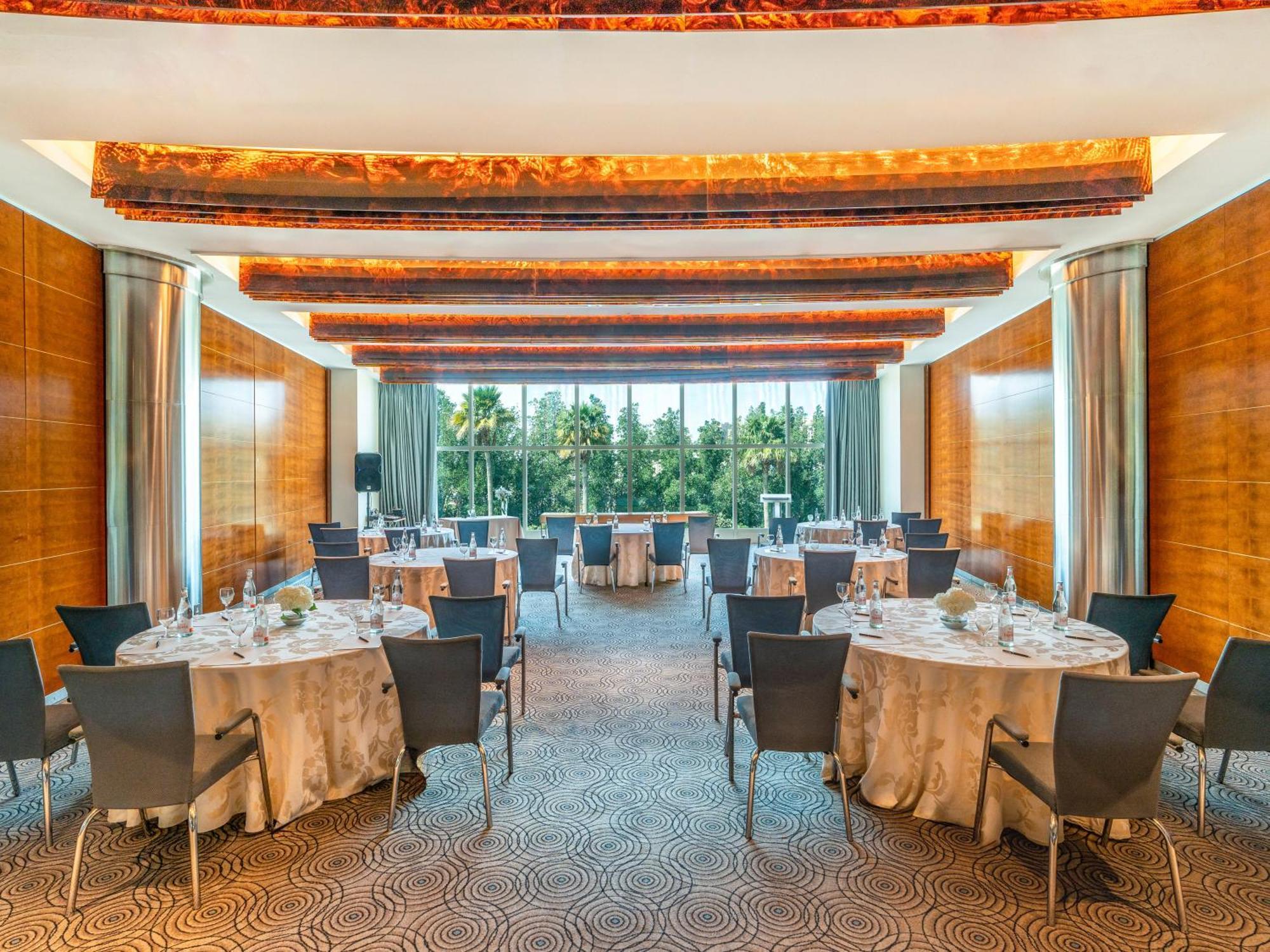 Mövenpick Hotel Al Khobar Exteriör bild The Westin Hyderabad Hiranandani